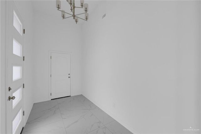 5302 N 43rd Lane, Mcallen, TX 78504