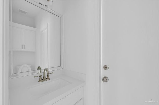 5302 N 43rd Lane, Mcallen, TX 78504