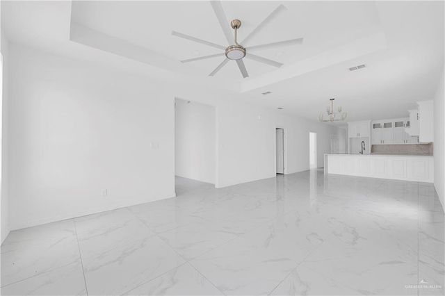 5302 N 43rd Lane, Mcallen, TX 78504