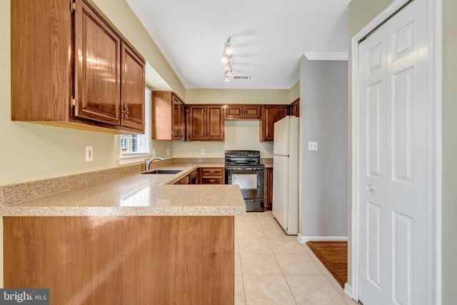 5964 NORHAM DR, Alexandria, VA 22315