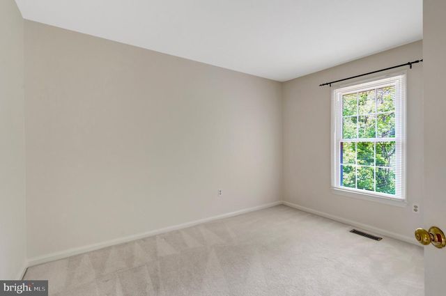 5964 NORHAM DR, Alexandria, VA 22315