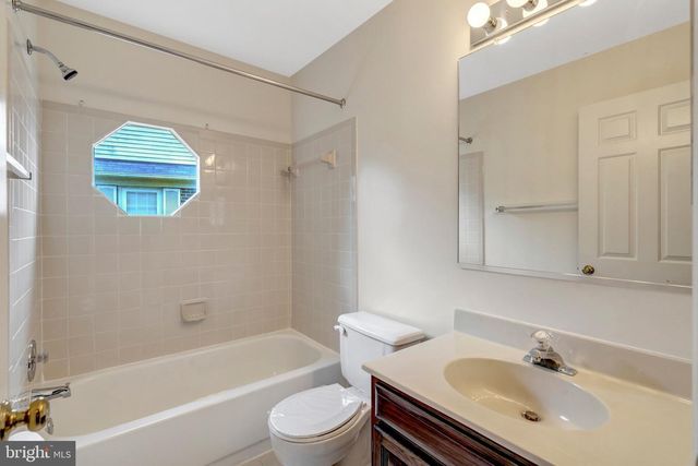5964 NORHAM DR, Alexandria, VA 22315