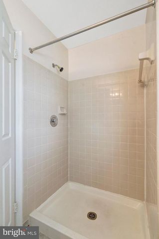 5964 NORHAM DR, Alexandria, VA 22315