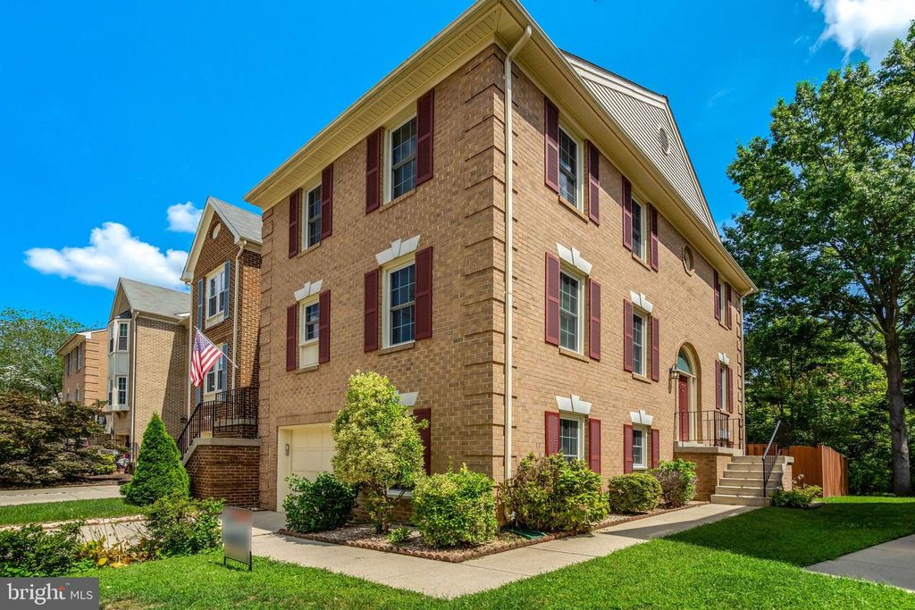 5964 NORHAM DR, Alexandria, VA 22315