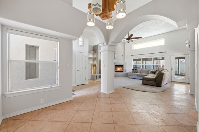 1109 Tony Sanchez Drive SE, Albuquerque, NM 87123