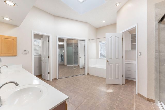 1109 Tony Sanchez Drive SE, Albuquerque, NM 87123