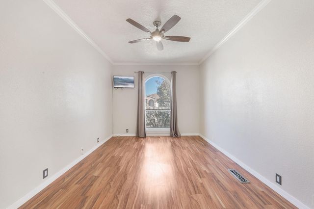 1109 Tony Sanchez Drive SE, Albuquerque, NM 87123