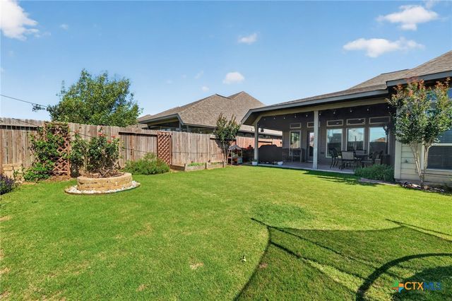 1925 Field Brook, Seguin, TX 78155