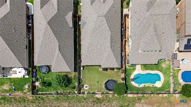 1925 Field Brook, Seguin, TX 78155