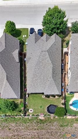 1925 Field Brook, Seguin, TX 78155
