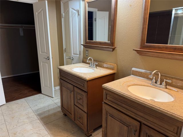 8617 Shadow Trace Drive, Fort Worth, TX 76244