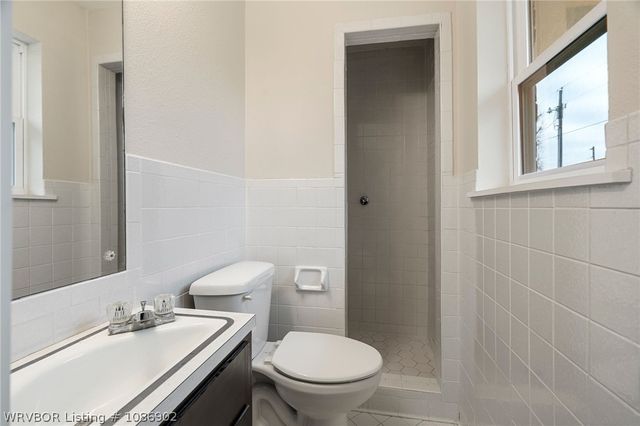 101 N Brook Street, Gans, OK 74936