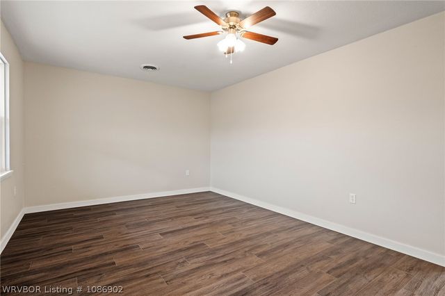 101 N Brook Street, Gans, OK 74936