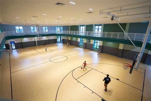 4700 NW 84th Ave 16, Doral, FL 33166