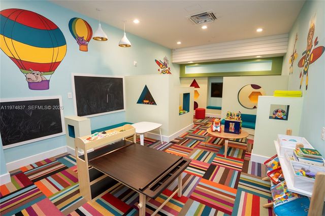 4700 NW 84th Ave 16, Doral, FL 33166