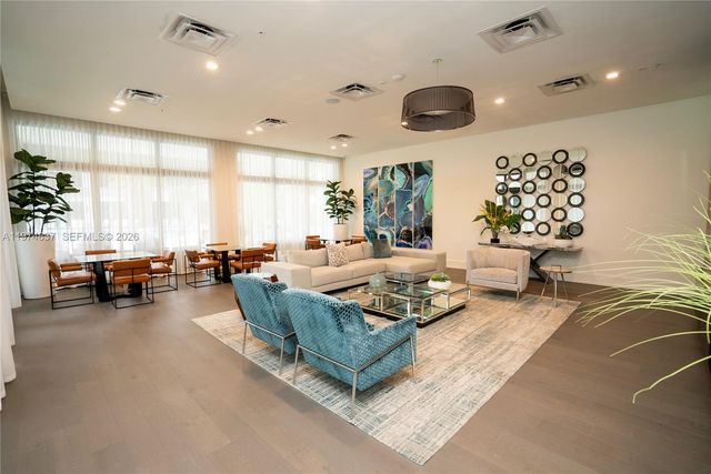 4700 NW 84th Ave 16, Doral, FL 33166