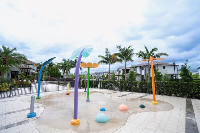 4700 NW 84th Ave 16, Doral, FL 33166