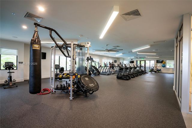 4700 NW 84th Ave 16, Doral, FL 33166