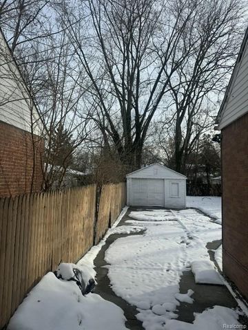 20232 Prevost Street, Detroit, MI 48235