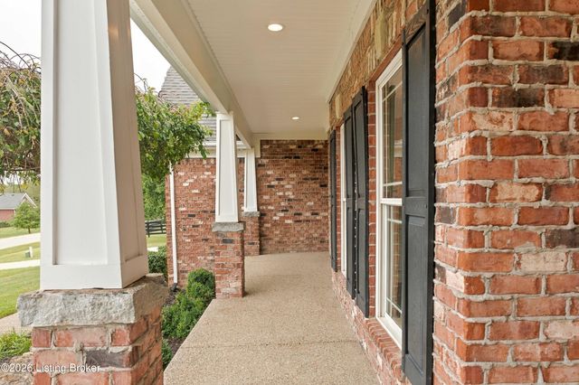 230 Peach Orchard Cir, Fisherville, KY 40023