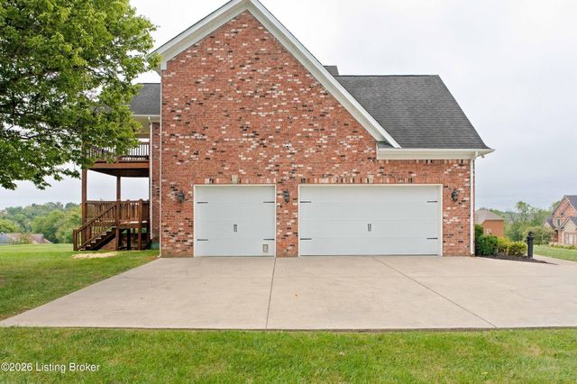 230 Peach Orchard Cir, Fisherville, KY 40023