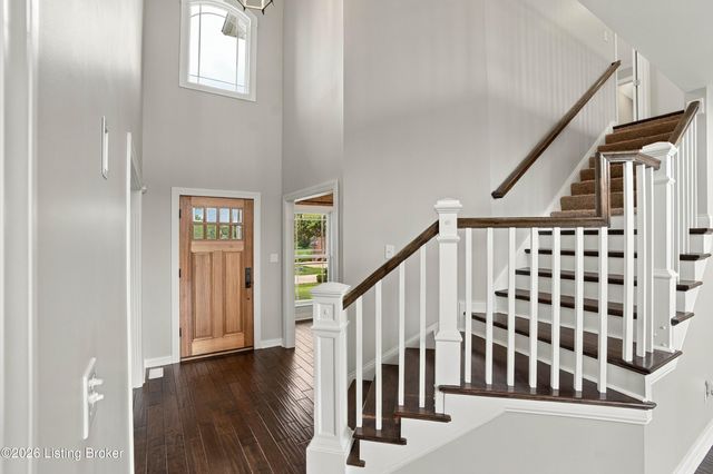 230 Peach Orchard Cir, Fisherville, KY 40023