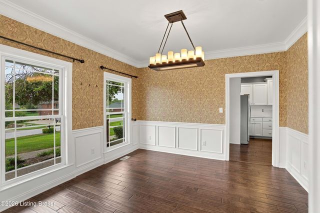 230 Peach Orchard Cir, Fisherville, KY 40023