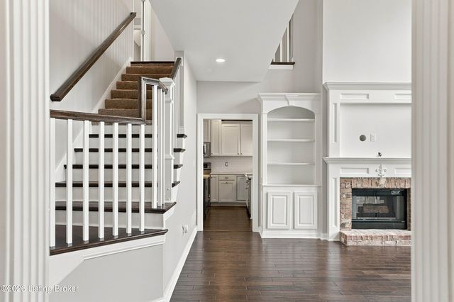 230 Peach Orchard Cir, Fisherville, KY 40023