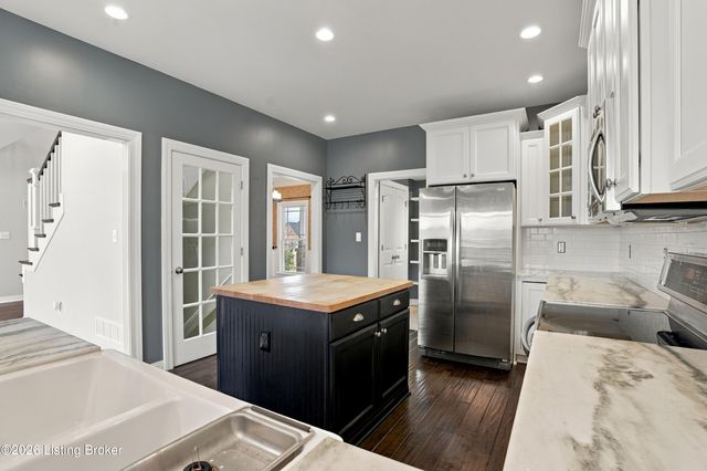 230 Peach Orchard Cir, Fisherville, KY 40023