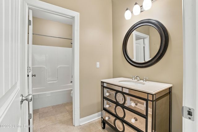230 Peach Orchard Cir, Fisherville, KY 40023