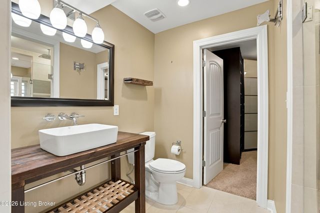 230 Peach Orchard Cir, Fisherville, KY 40023