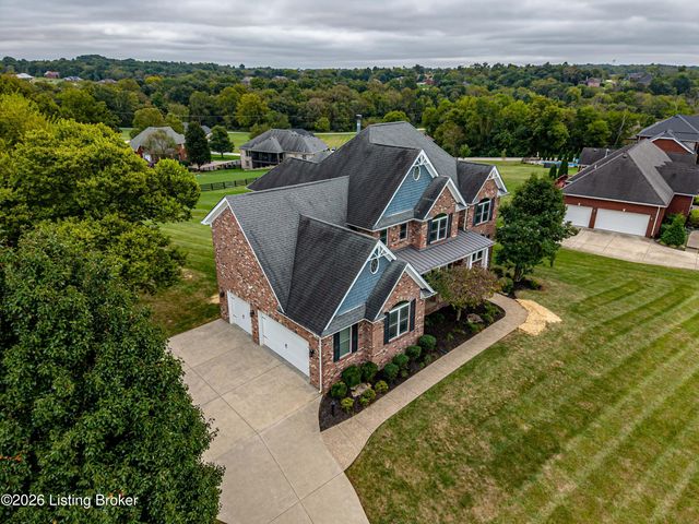 230 Peach Orchard Cir, Fisherville, KY 40023