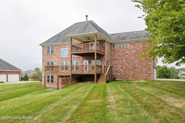 230 Peach Orchard Cir, Fisherville, KY 40023