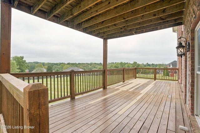 230 Peach Orchard Cir, Fisherville, KY 40023