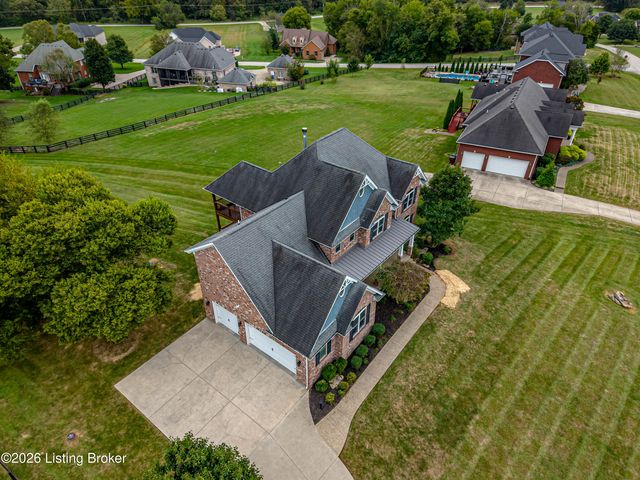 230 Peach Orchard Cir, Fisherville, KY 40023