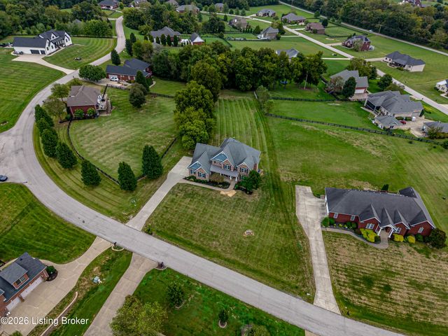 230 Peach Orchard Cir, Fisherville, KY 40023