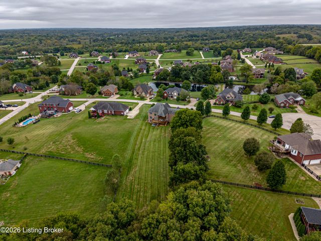 230 Peach Orchard Cir, Fisherville, KY 40023