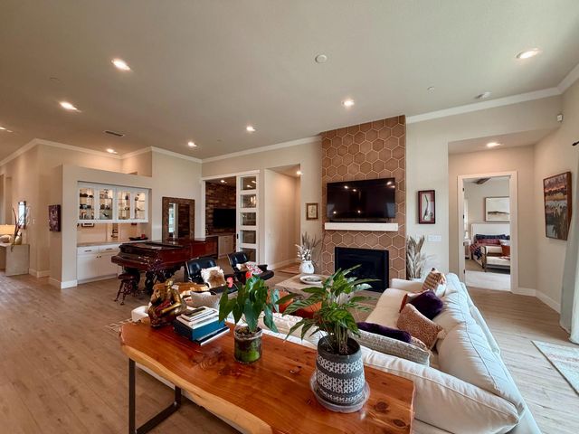12008 Armandi Way, Rancho Cordova, CA 95742
