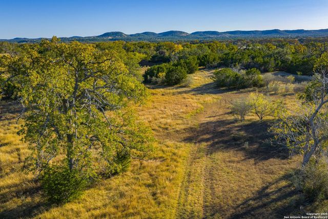 740 Optimist Way, Bandera, TX 78003