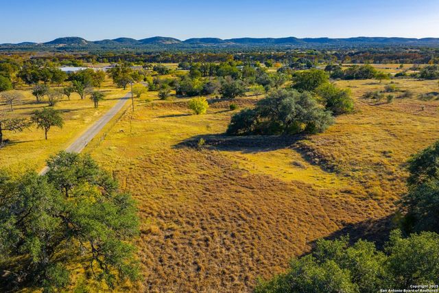 740 Optimist Way, Bandera, TX 78003