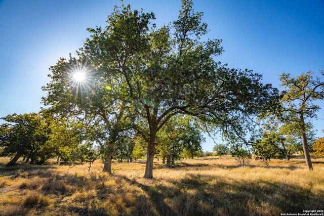 740 Optimist Way, Bandera, TX 78003