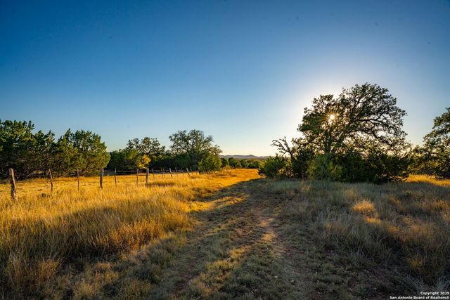 740 Optimist Way, Bandera, TX 78003