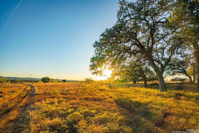 740 Optimist Way, Bandera, TX 78003