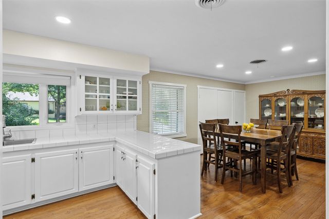 3215 Curtis Drive, Tyler, TX 75701