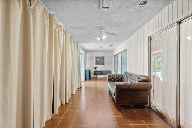 3215 Curtis Drive, Tyler, TX 75701