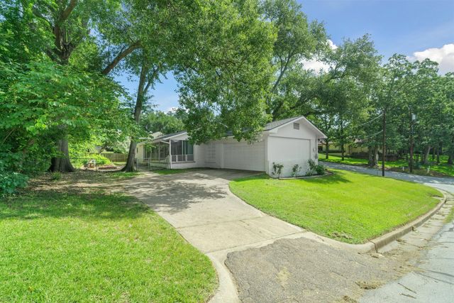 3215 Curtis Drive, Tyler, TX 75701