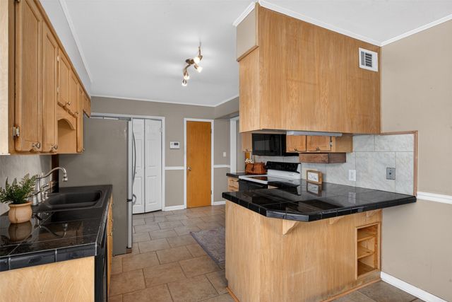 401 Edgemont Drive, Bossier City, LA 71111