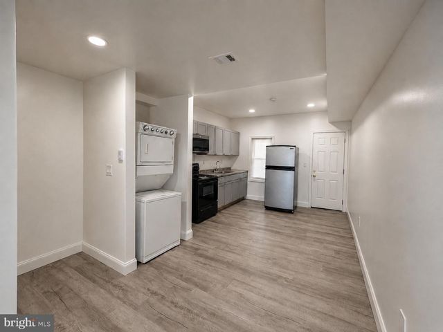 2861 W LANVALE ST, Baltimore, MD 21216