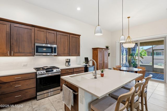 2428 E Lost Ranch Trail, Green Valley, AZ 85614