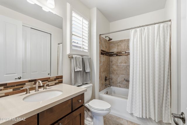 2428 E Lost Ranch Trail, Green Valley, AZ 85614